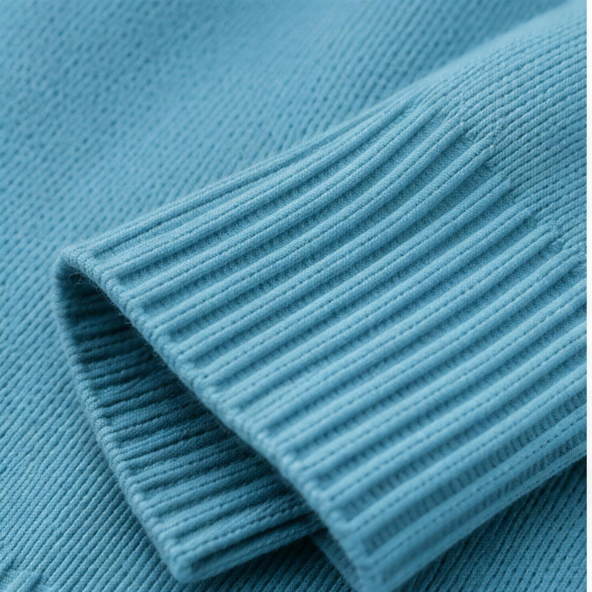Close-up of the ribbed cuff